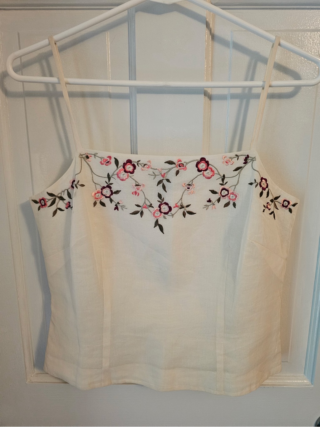 Ann Taylor Cream Floral Embroidered Cami